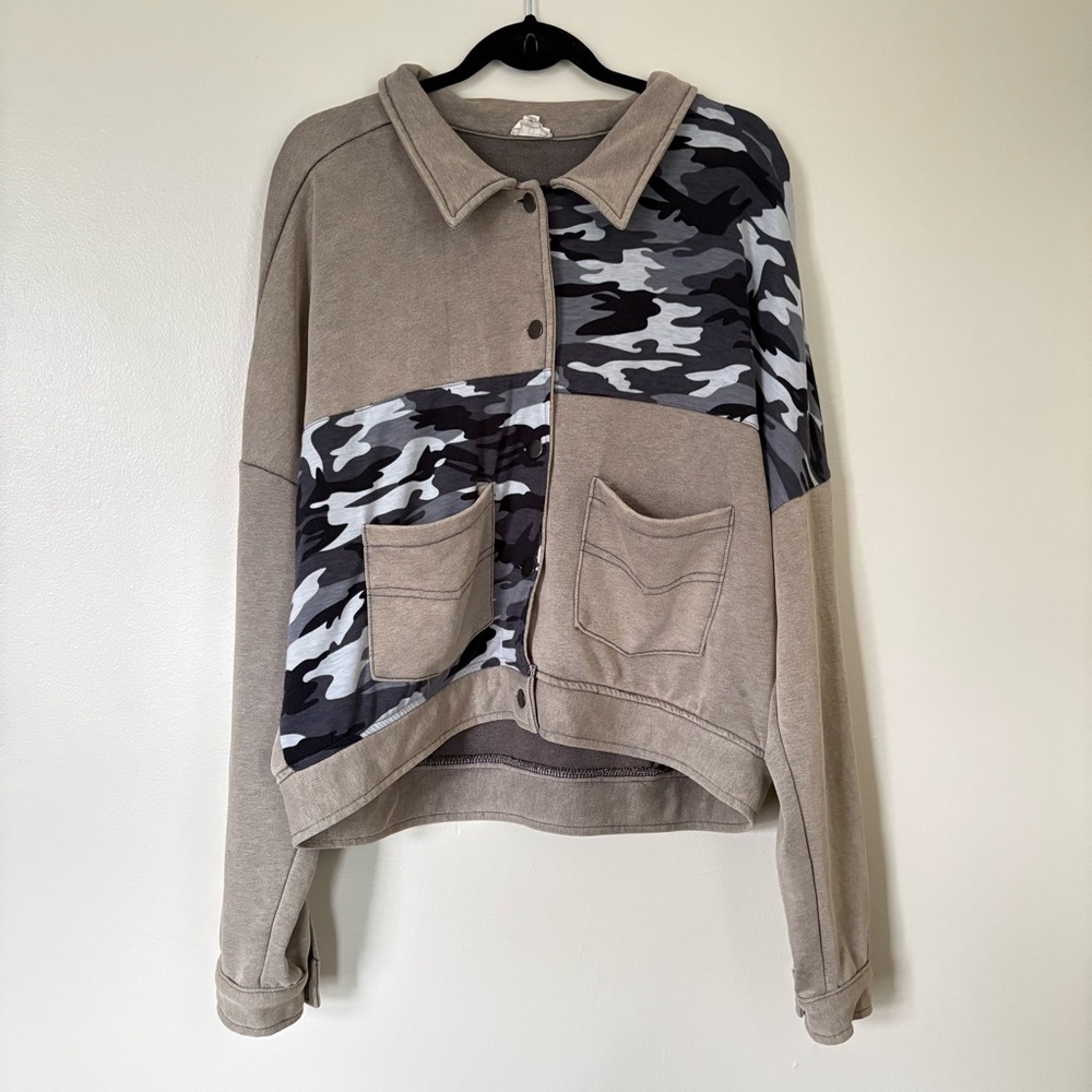 POL Camo Patchwork Button Sweater Jacket, Gray Tan, Size Large